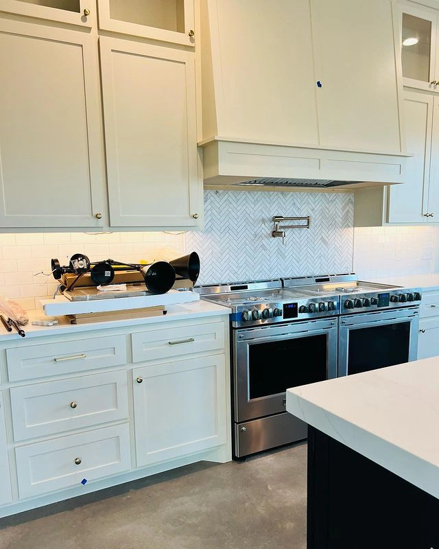 Sw Alabaster Kitchen Cabinets