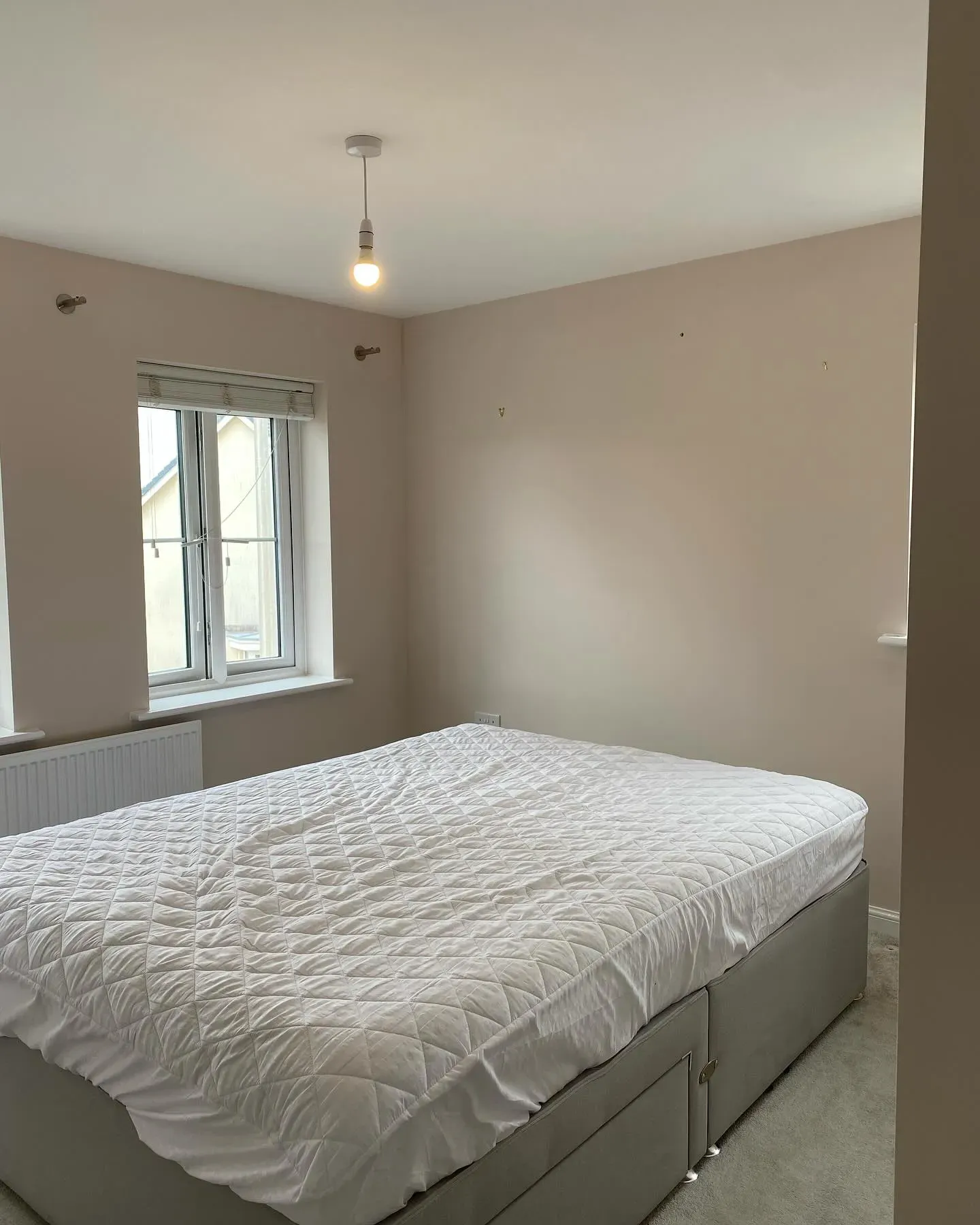 Almost Oyster bedroom interior