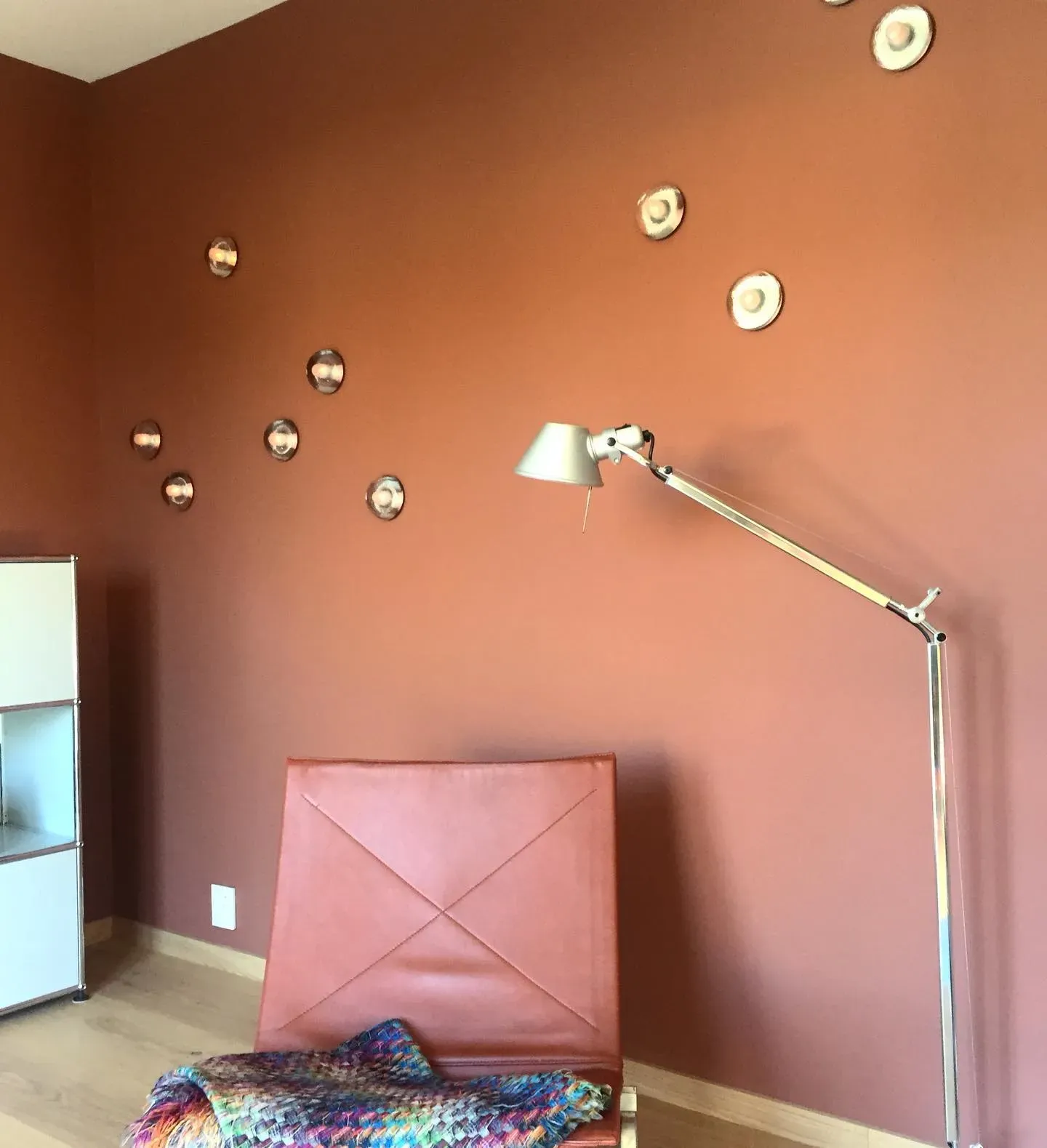 Jotun Amber Red living room color