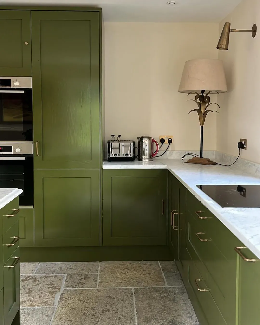 Farrow and Ball dark green paint colors for kitchen cabinets