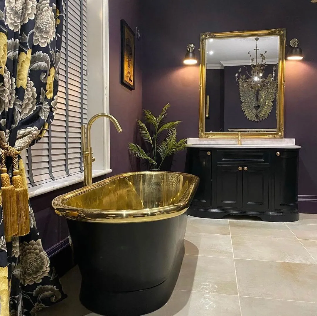 Dark purple bathroom Farrow and Ball Brinjal