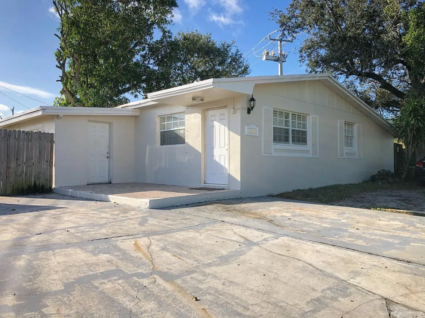 Behr Aged Beige house exterior color