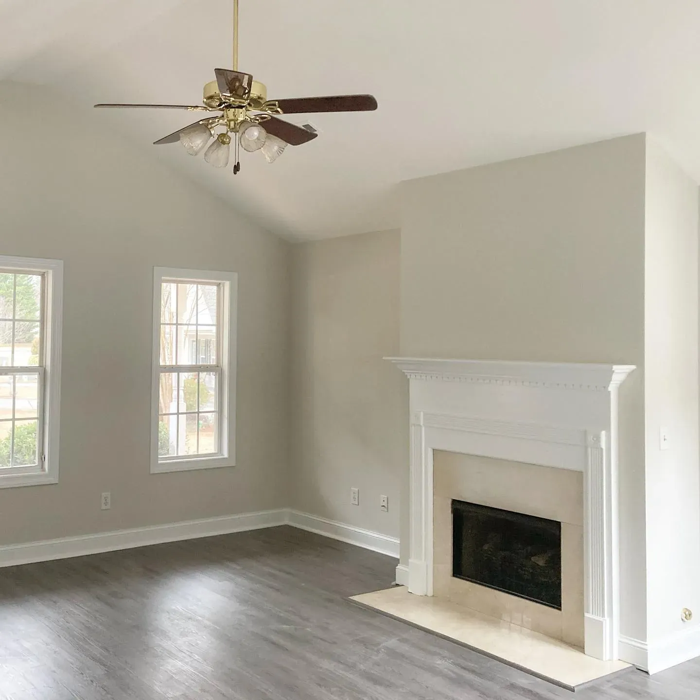 Behr N320-1 living room 