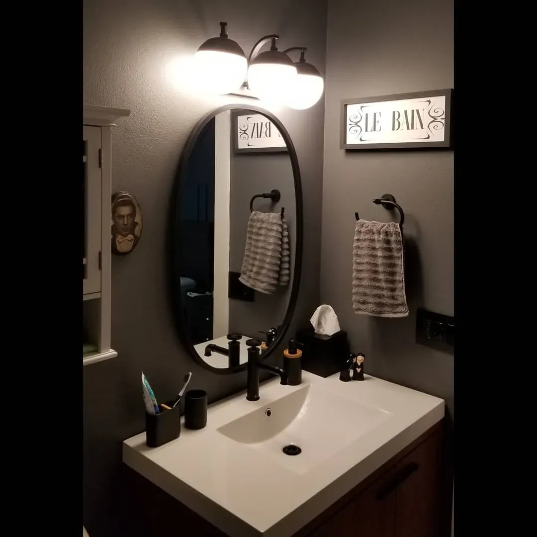 Behr 770F-5 bathroom paint review