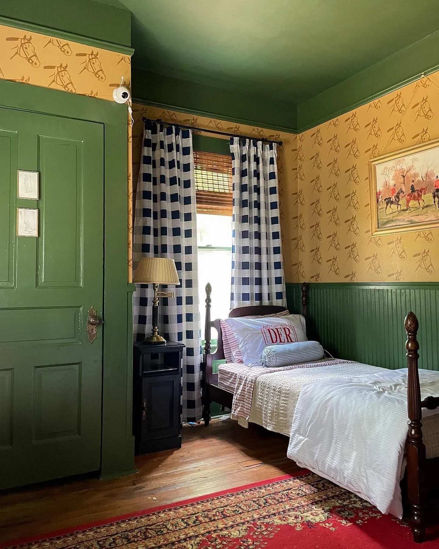 Behr Equestrian Green bedroom panelling 