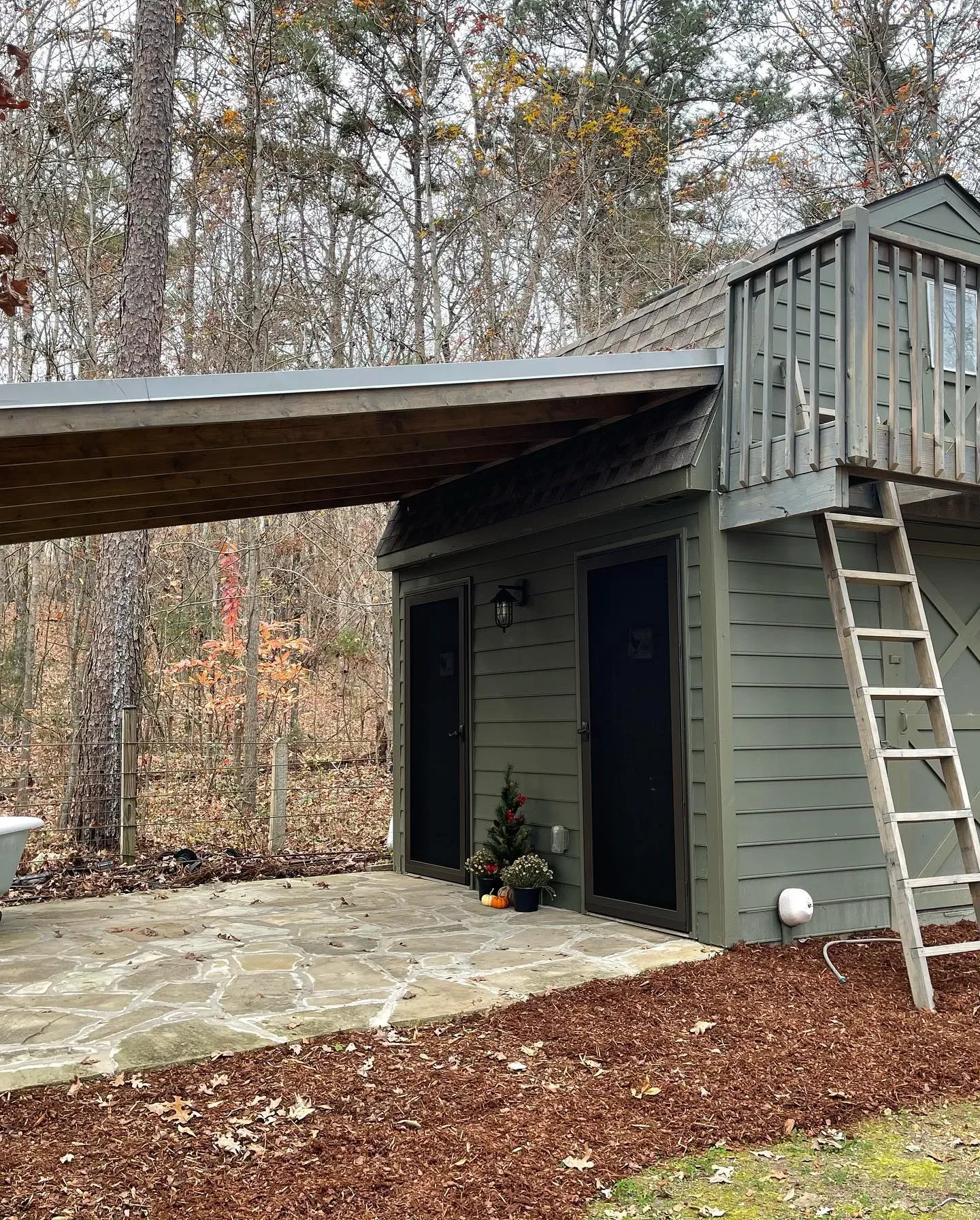 Behr Gladiator Gray exterior paint review