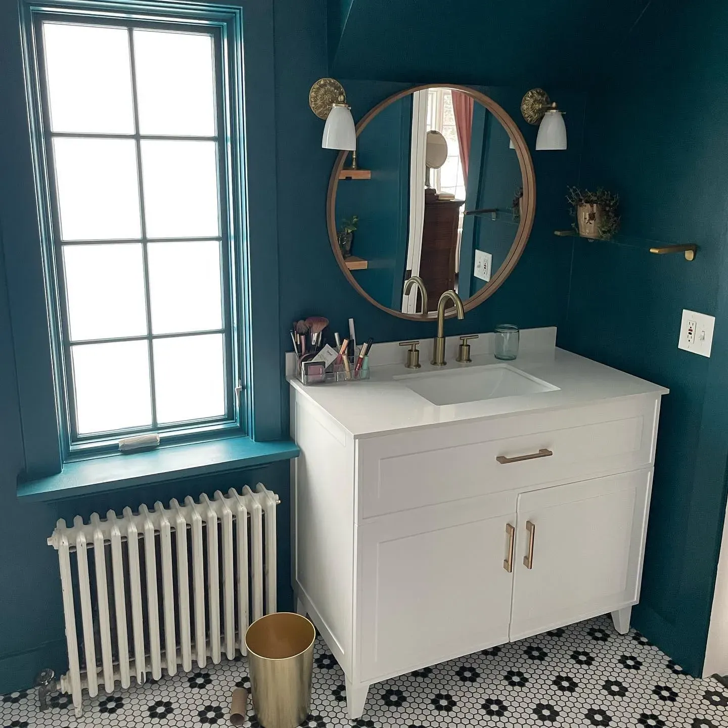 Behr MQ6-01 bathroom color review