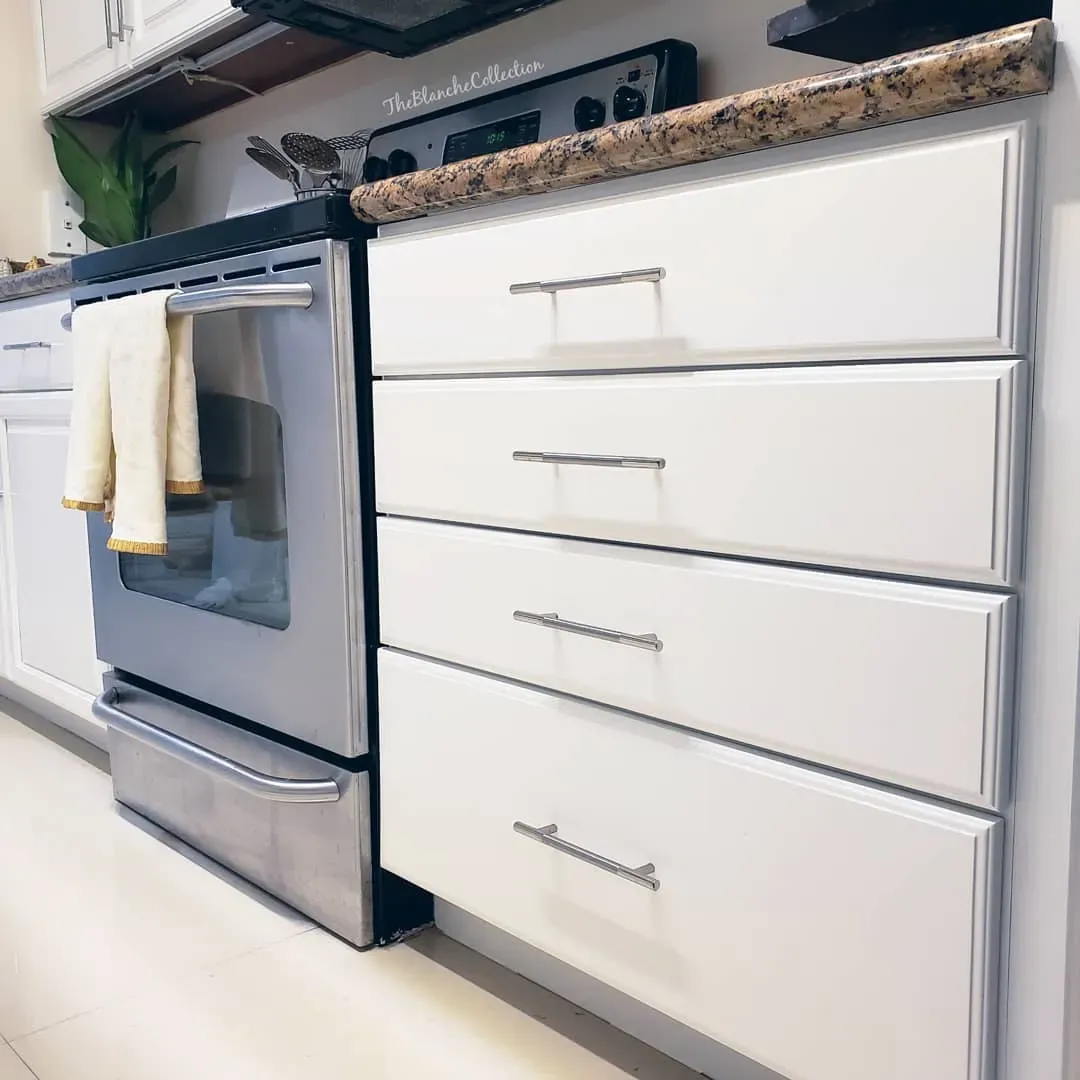 Behr GR-W15 kitchen cabinets color paint