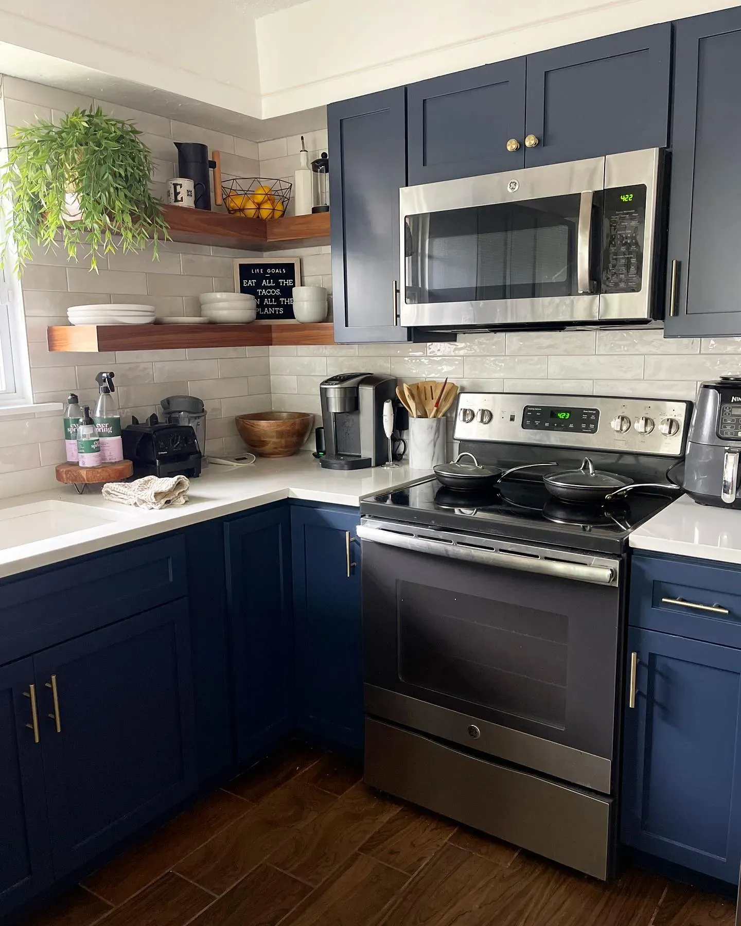 Behr Starless Night kitchen cabinets paint review