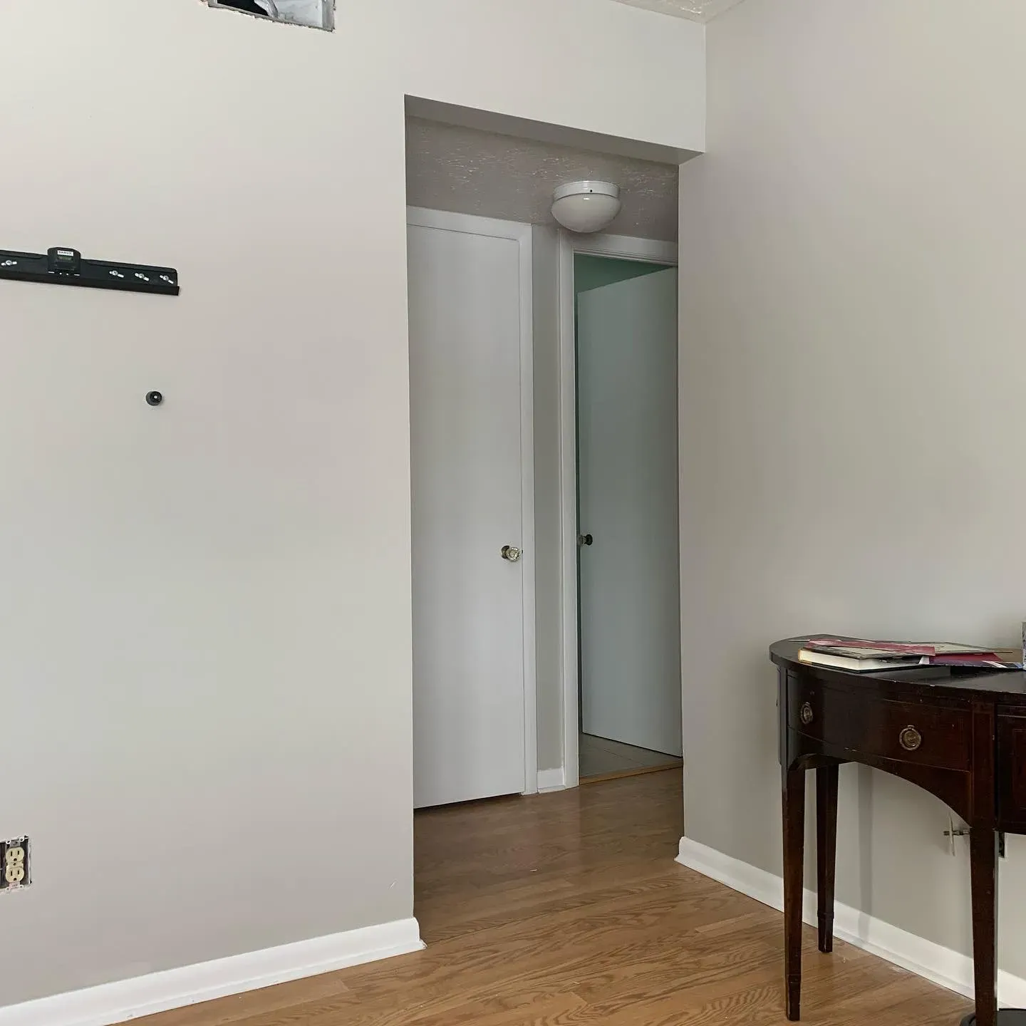 Behr Whitewash Oak living room paint review