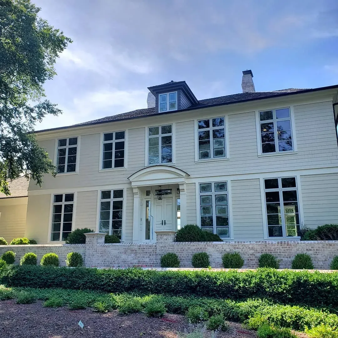 Benjamin Moore Ivory White house exterior 