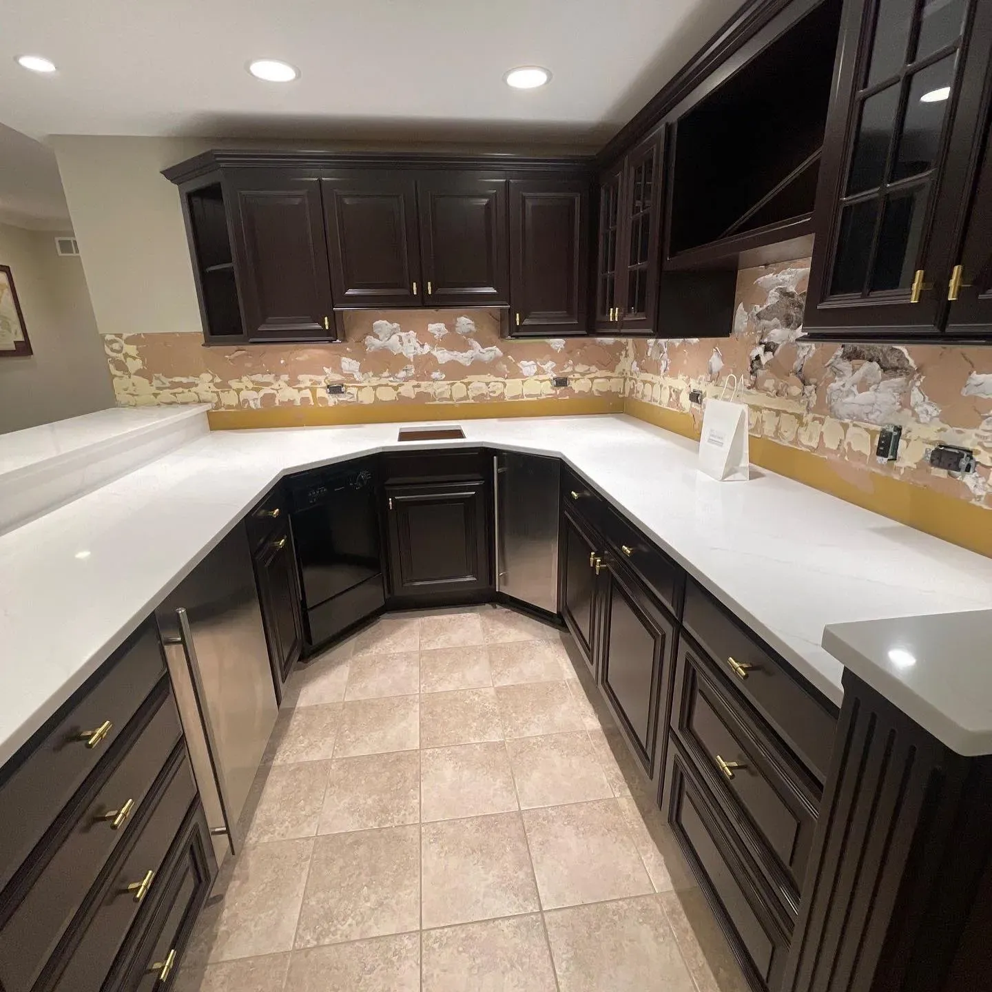 Bucktrout Brown kitchen cabinets color