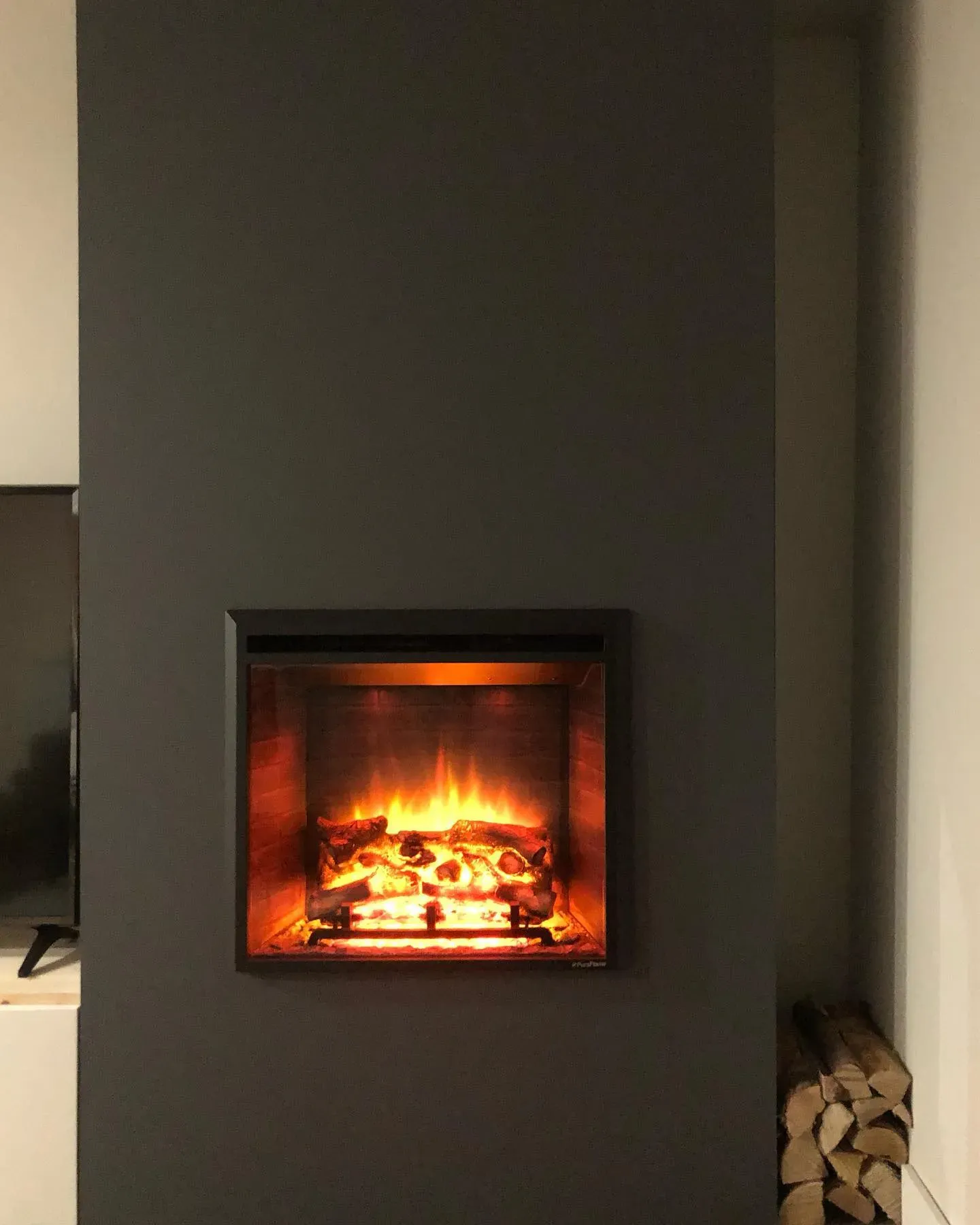 Benjamin Moore HC-178 living room fireplace 