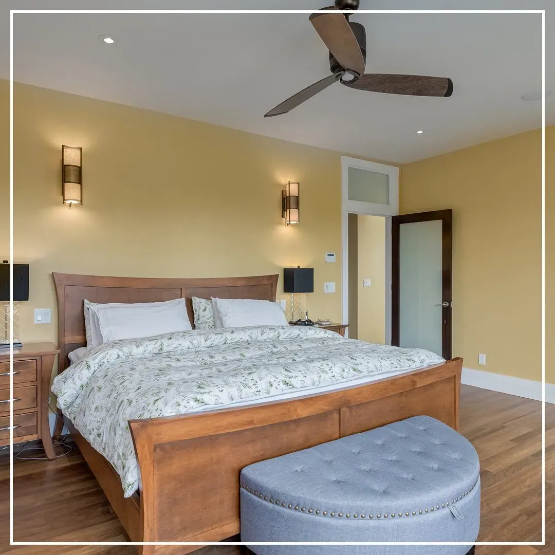 Benjamin Moore Chestertown Buff bedroom paint