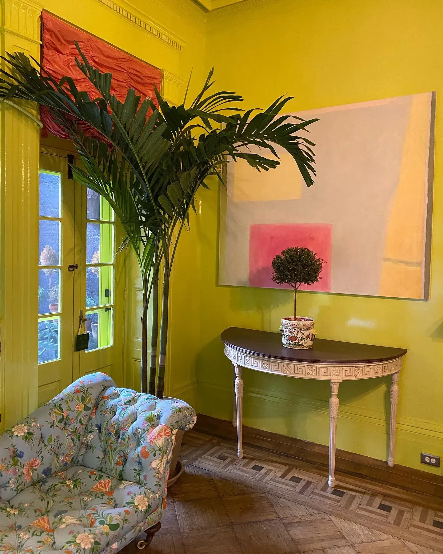 Benjamin Moore Chic Lime living room paint