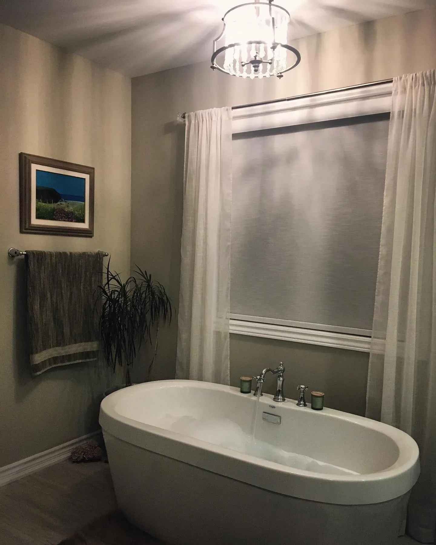 Benjamin Moore Coastal Fog bathroom color