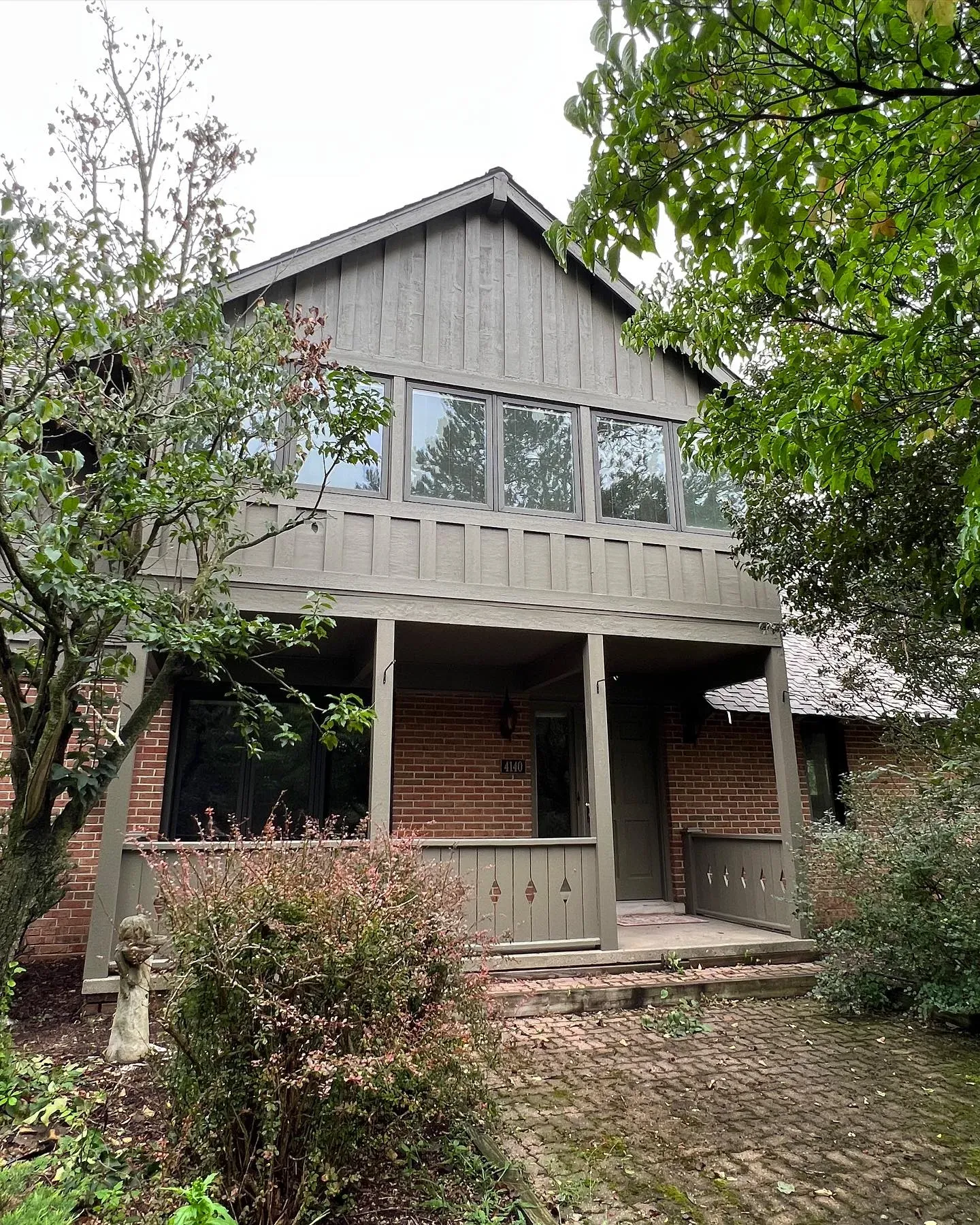 Cromwell Gray exterior color