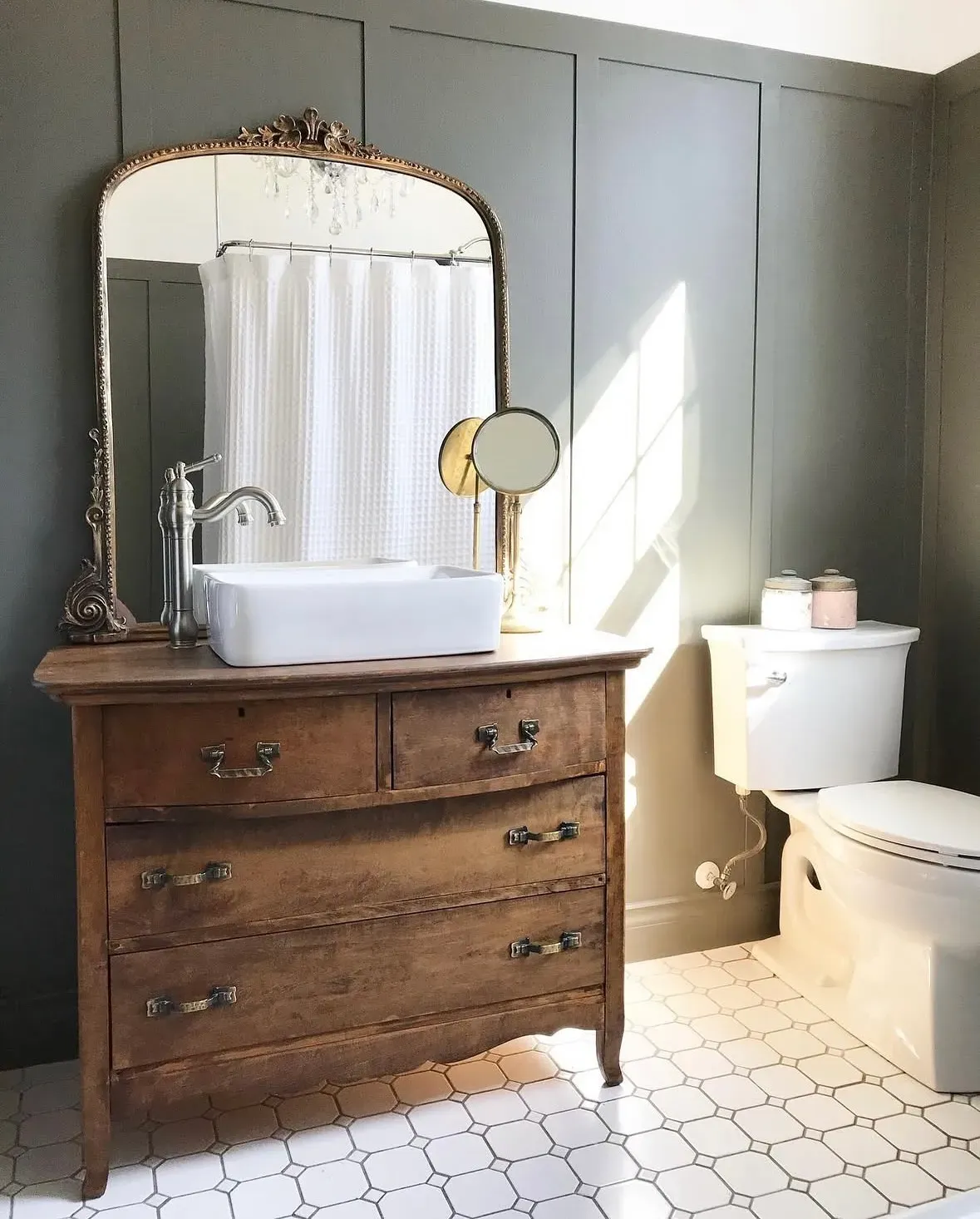 Benjamin Moore Gloucester Sage bathroom review