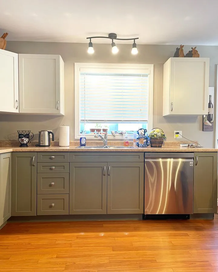 Benjamin Moore Gloucester Sage Kitchen Cabinets