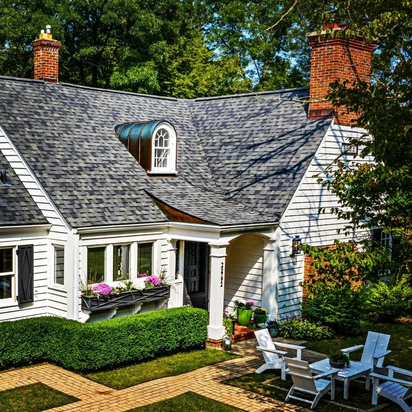 Benjamin Moore Harwood Putty house exterior paint