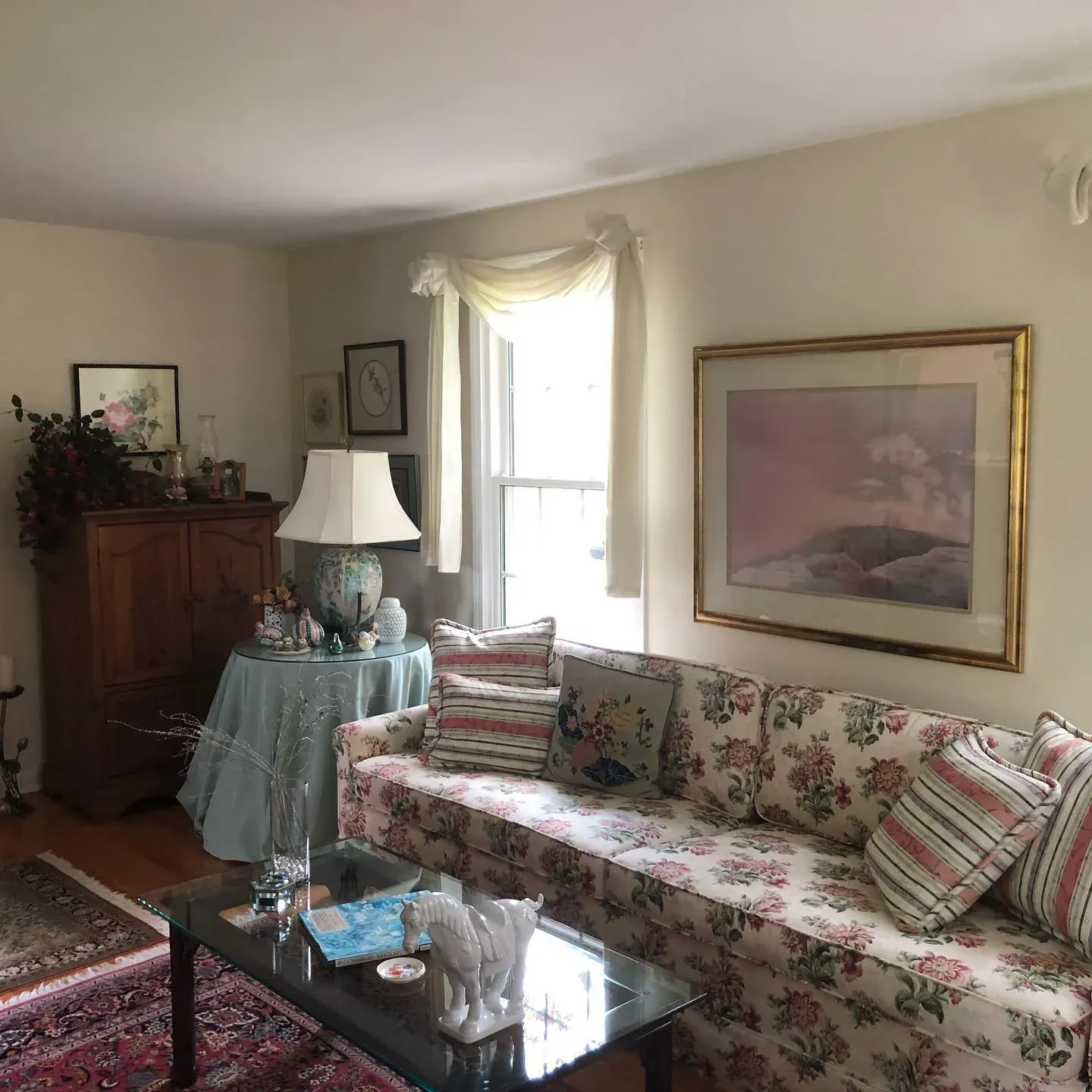 Linen White living room color