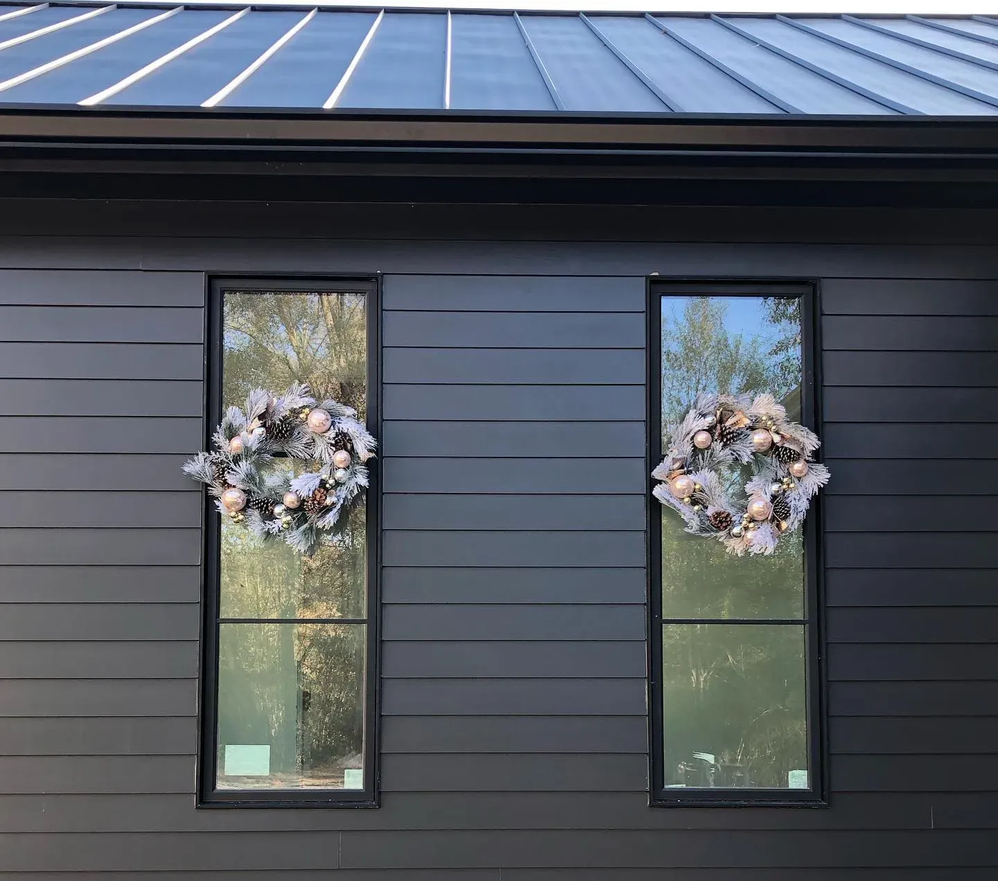 Midnight Oil house exterior review