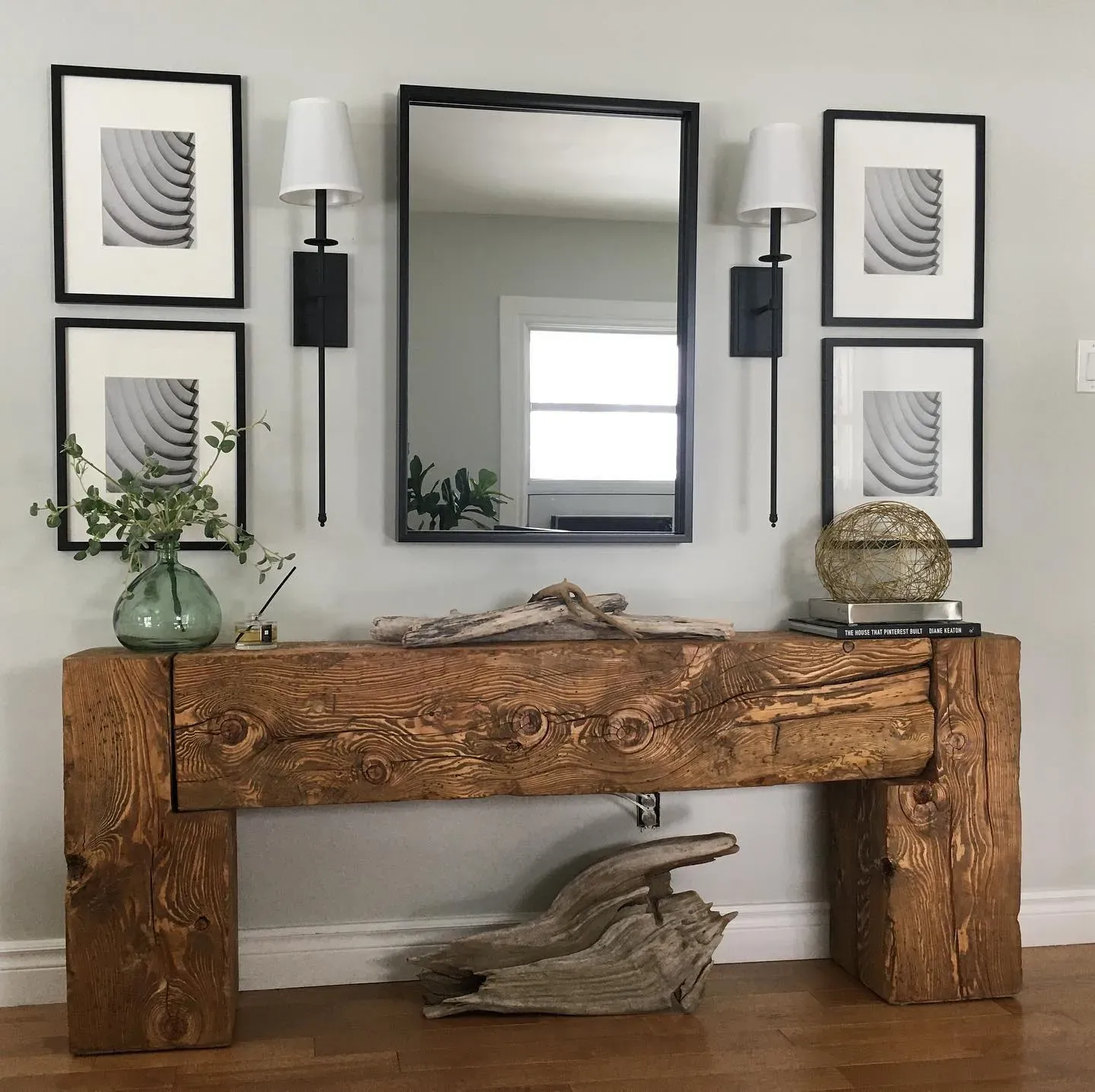 Benjamin Moore Moonshine hallway interior