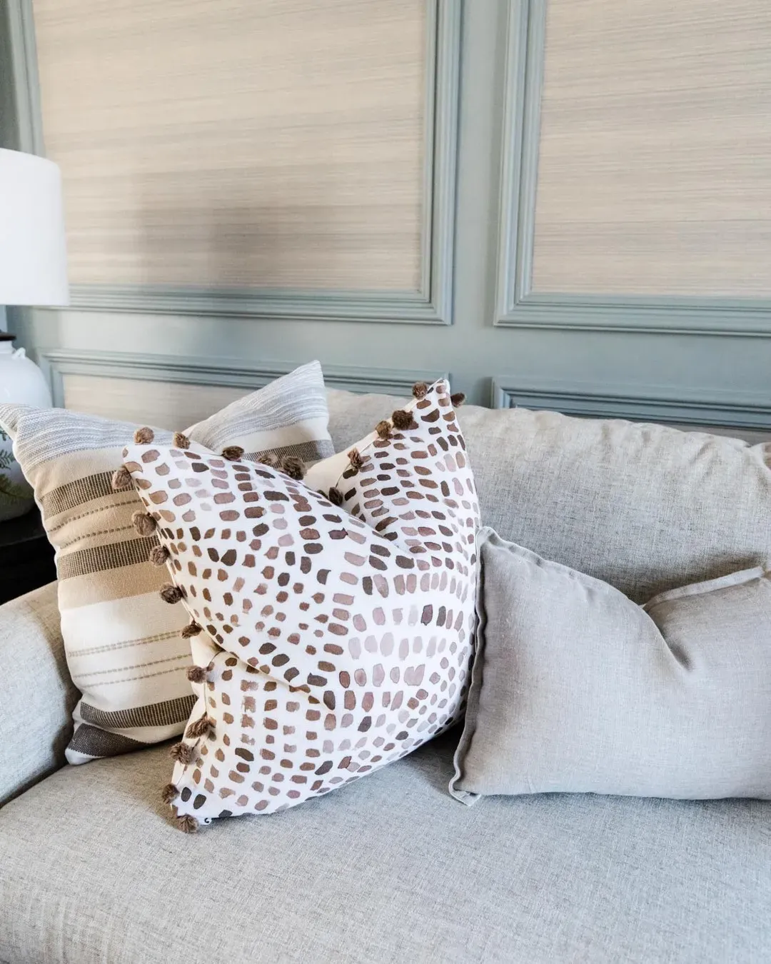 Benjamin Moore Kentucky Haze living room paint review