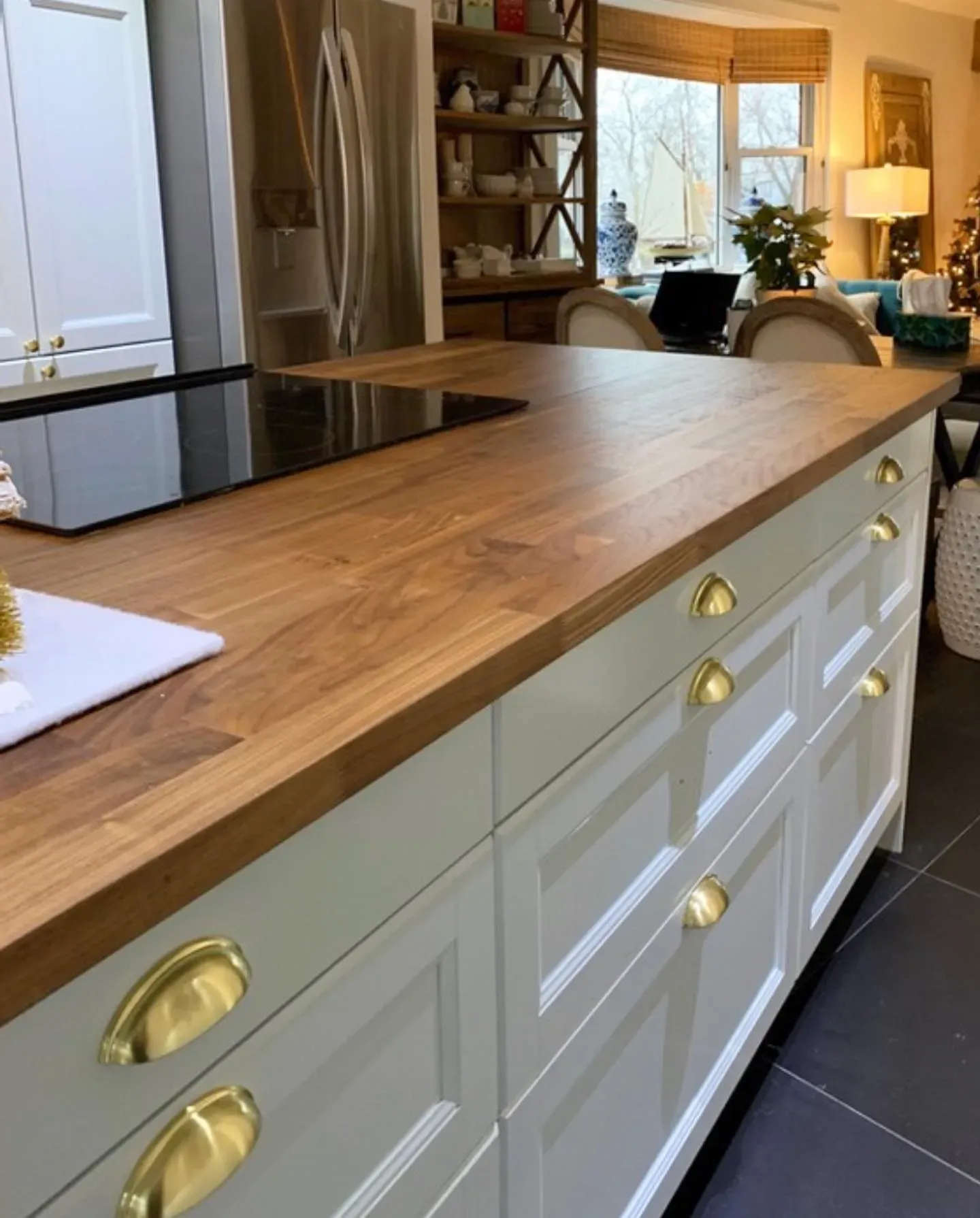 Benjamin Moore Ocean Air kitchen cabinets review