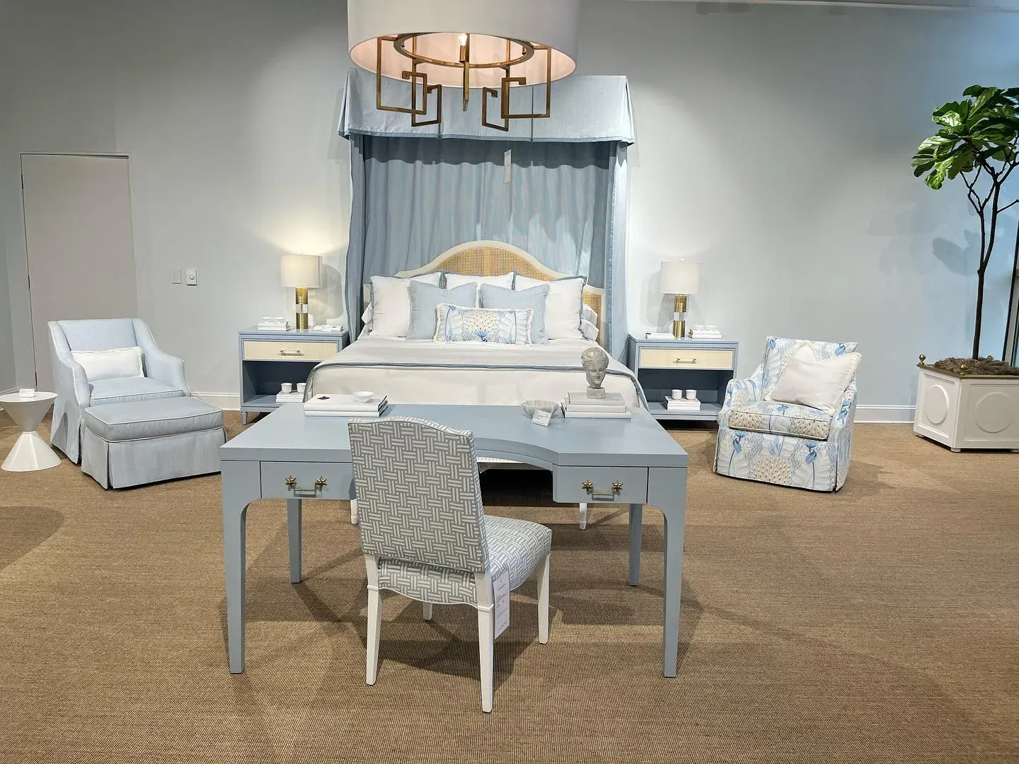 Patriotic White bedroom review