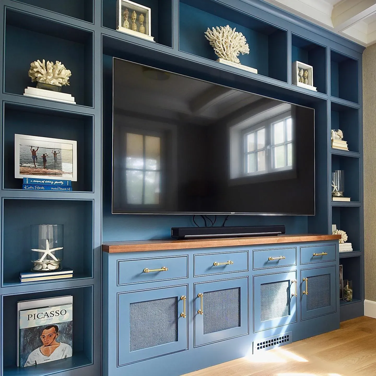Bm Philipsburg Blue Living Room