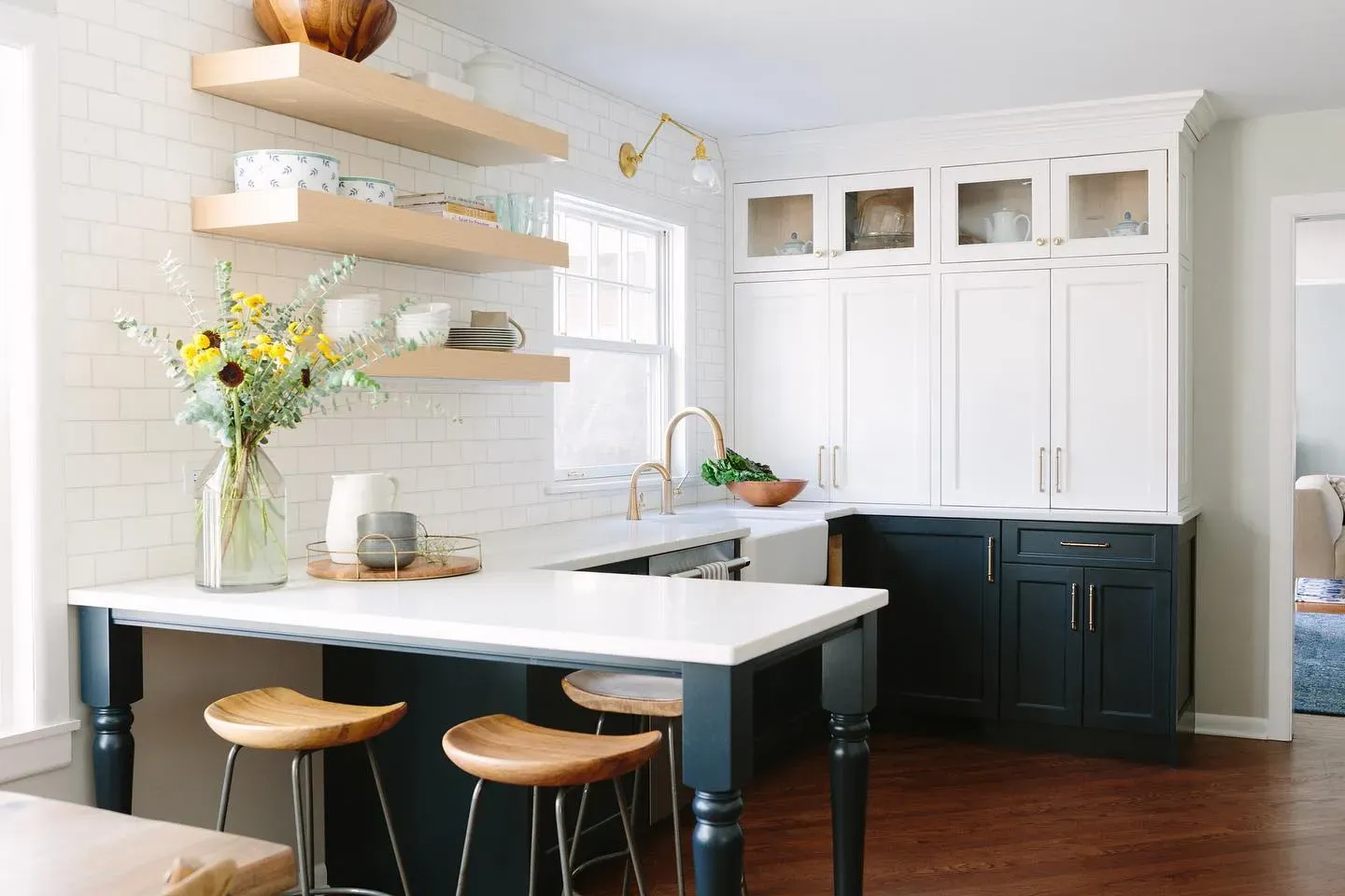 Benjamin Moore 2062-10 kitchen cabinets review