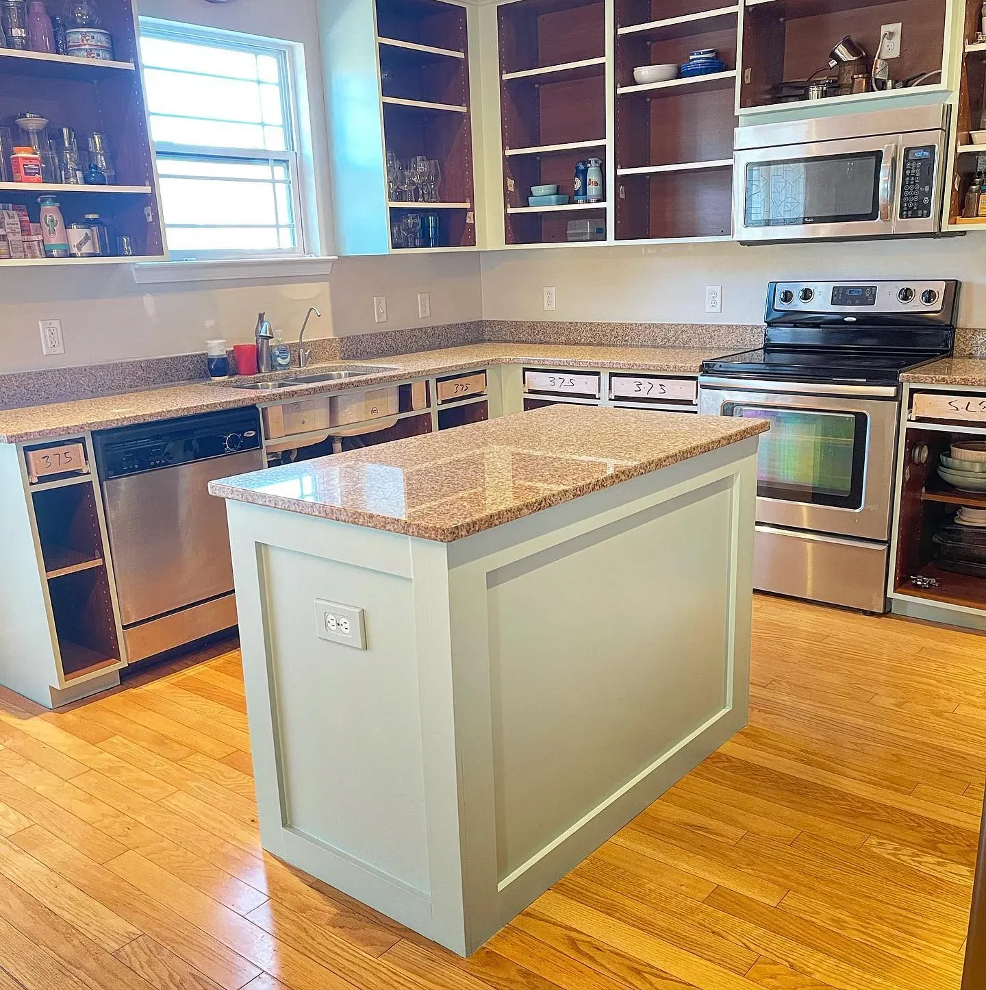 Prescott Green kitchen cabinets 