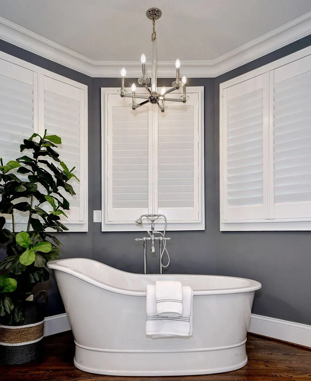 Benjamin Moore Rock Gray bathroom color review