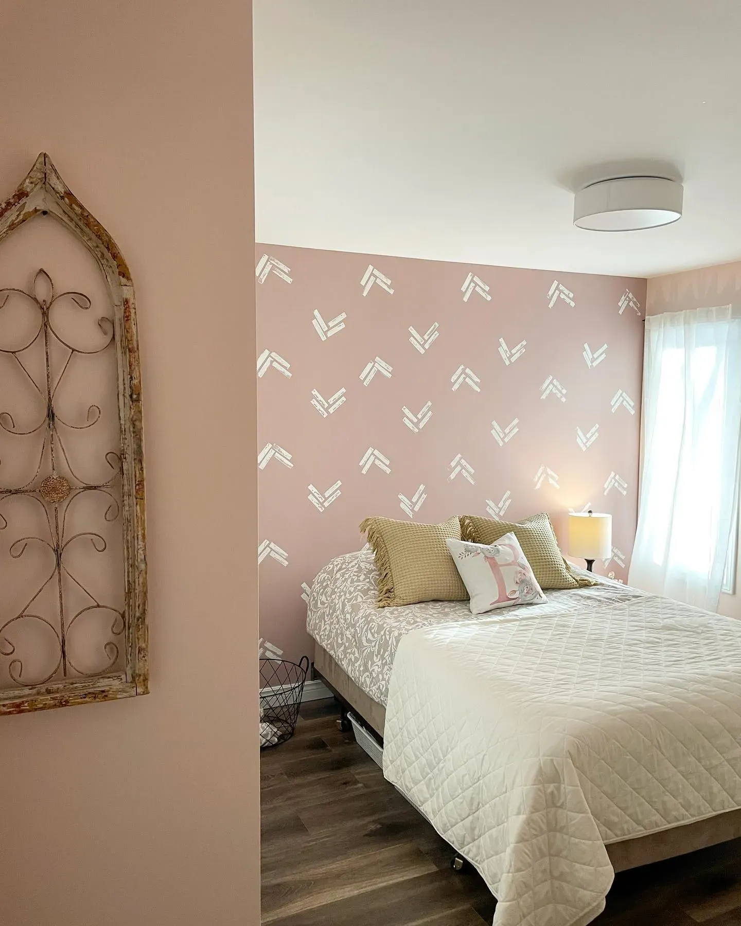 Benjamin Moore Rose Bisque bedroom color