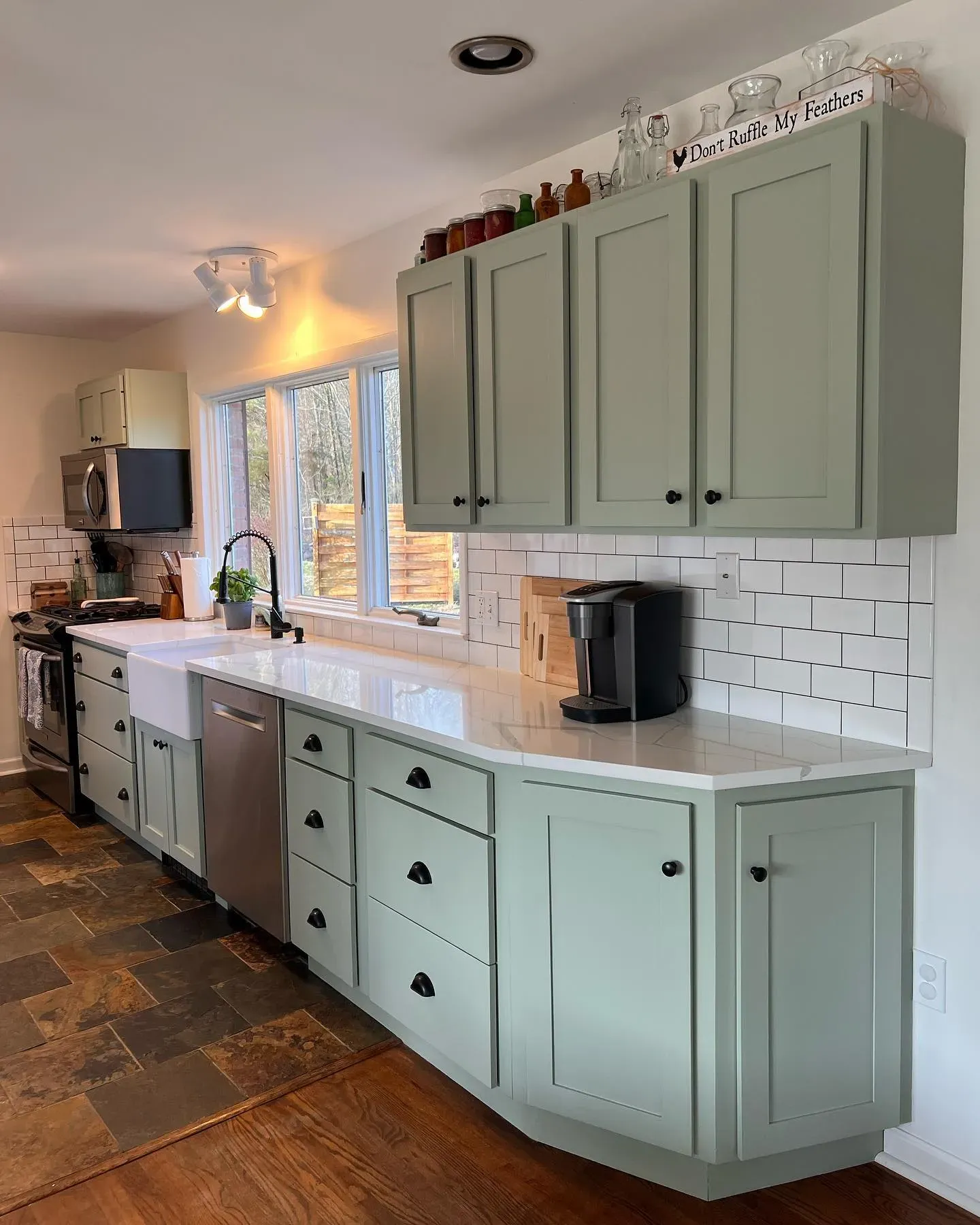 Saybrook Sage kitchen cabinets picture
