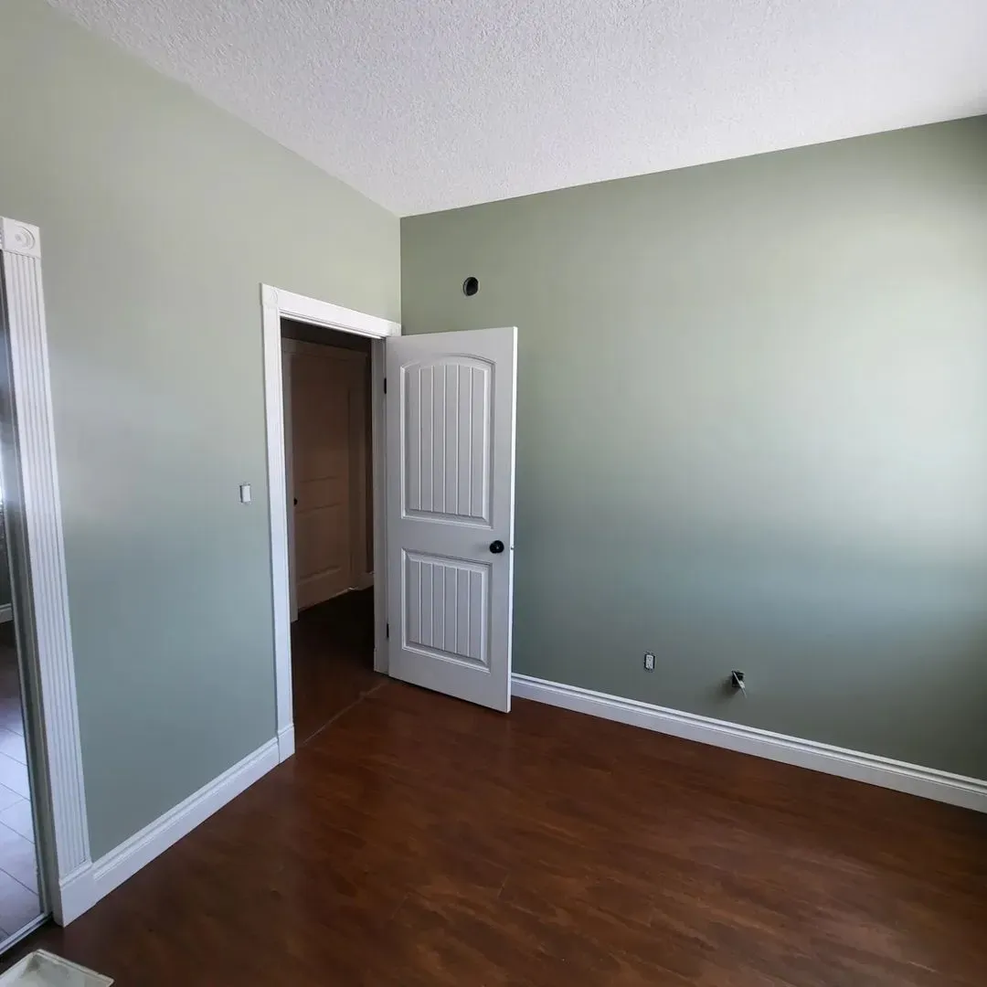 Benjamin Moore HC-114 bedroom 