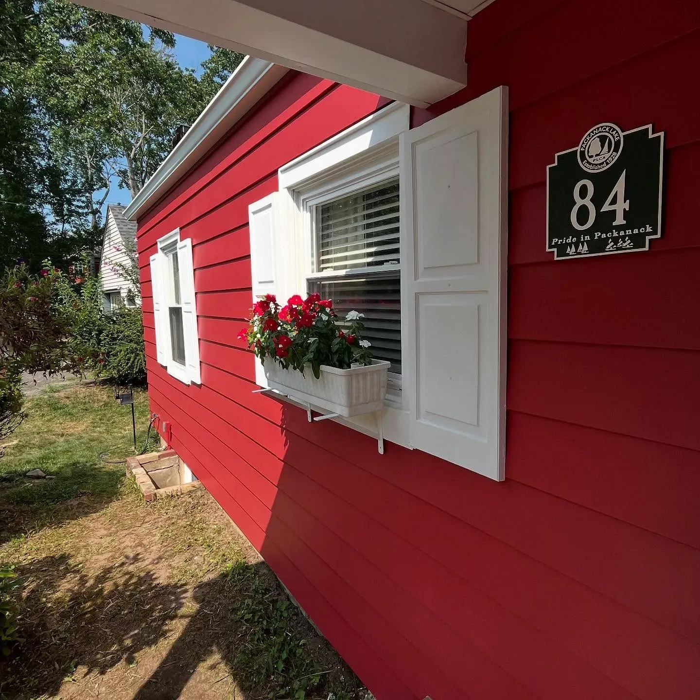 Benjamin Moore Segovia Red exterior color