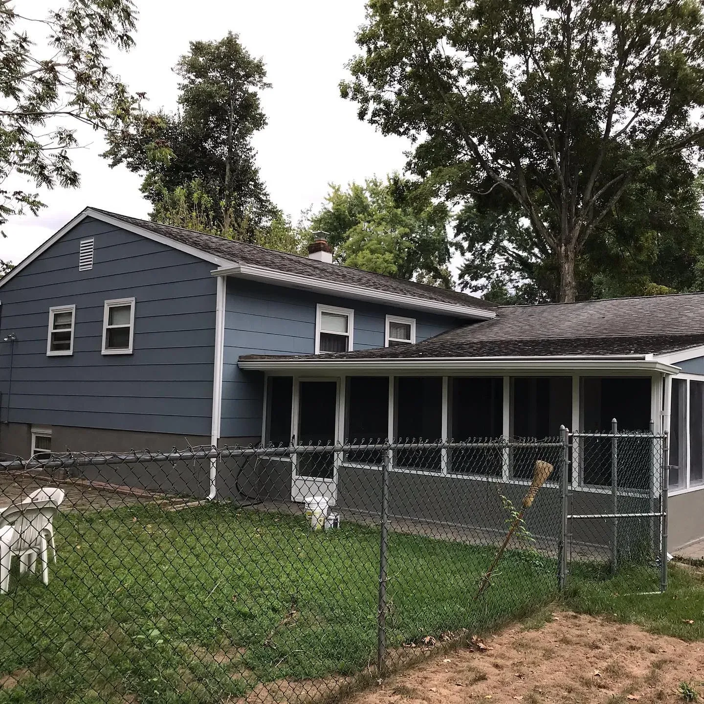 Benjamin Moore Smokestack Gray exterior paint