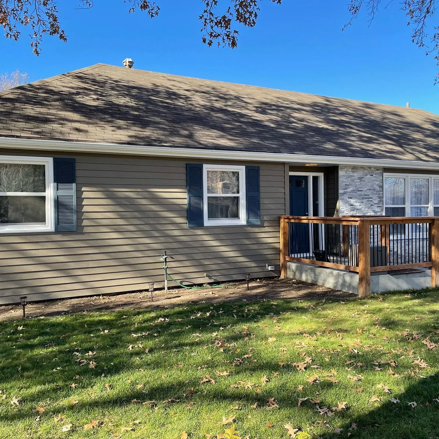 Benjamin Moore Stampede house exterior color