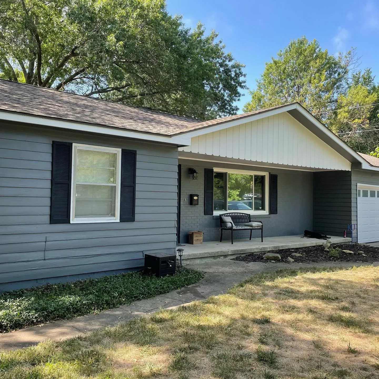 Benjamin Moore Steel Wool exterior paint