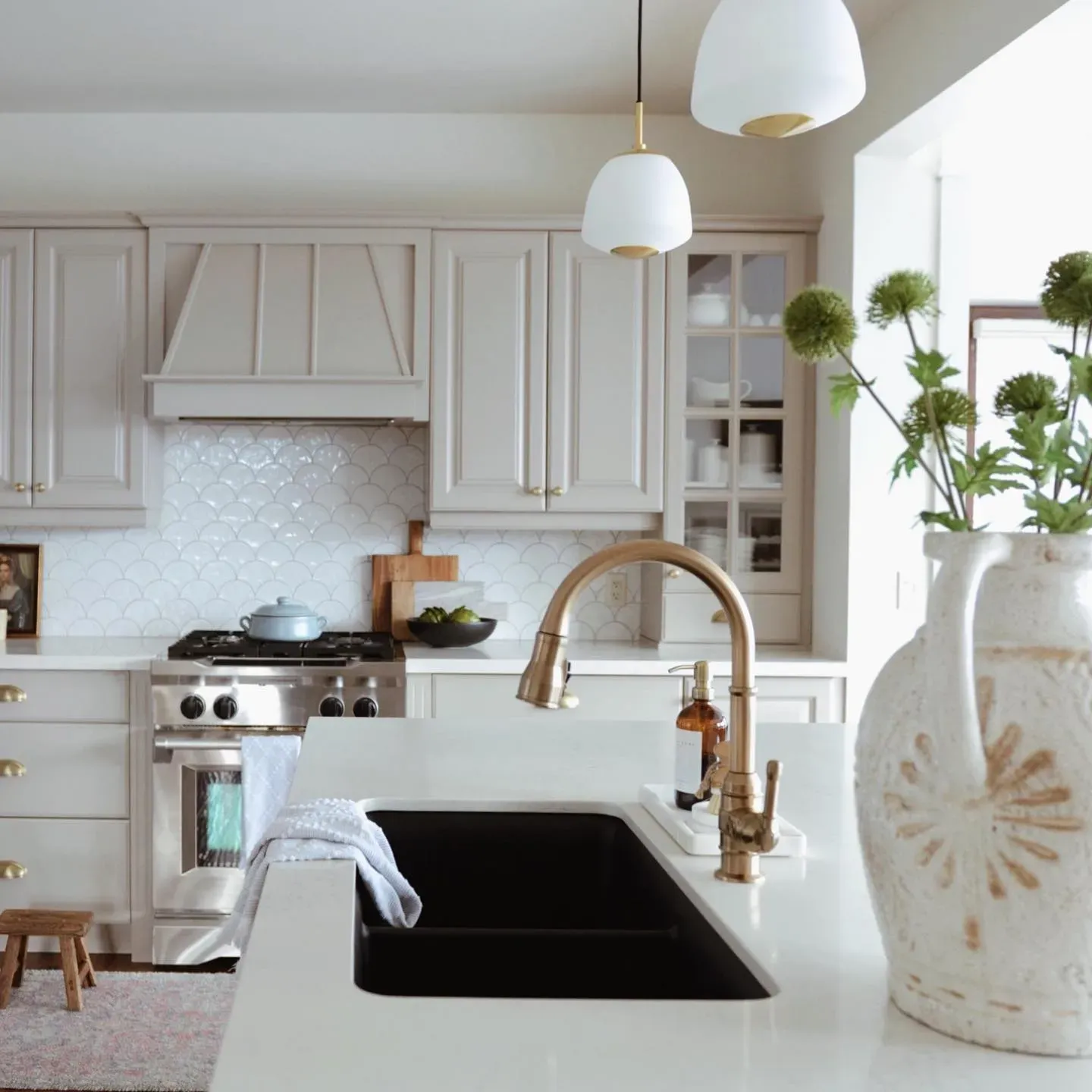 Benjamin Moore Stone Hearth kitchen cabinets picture