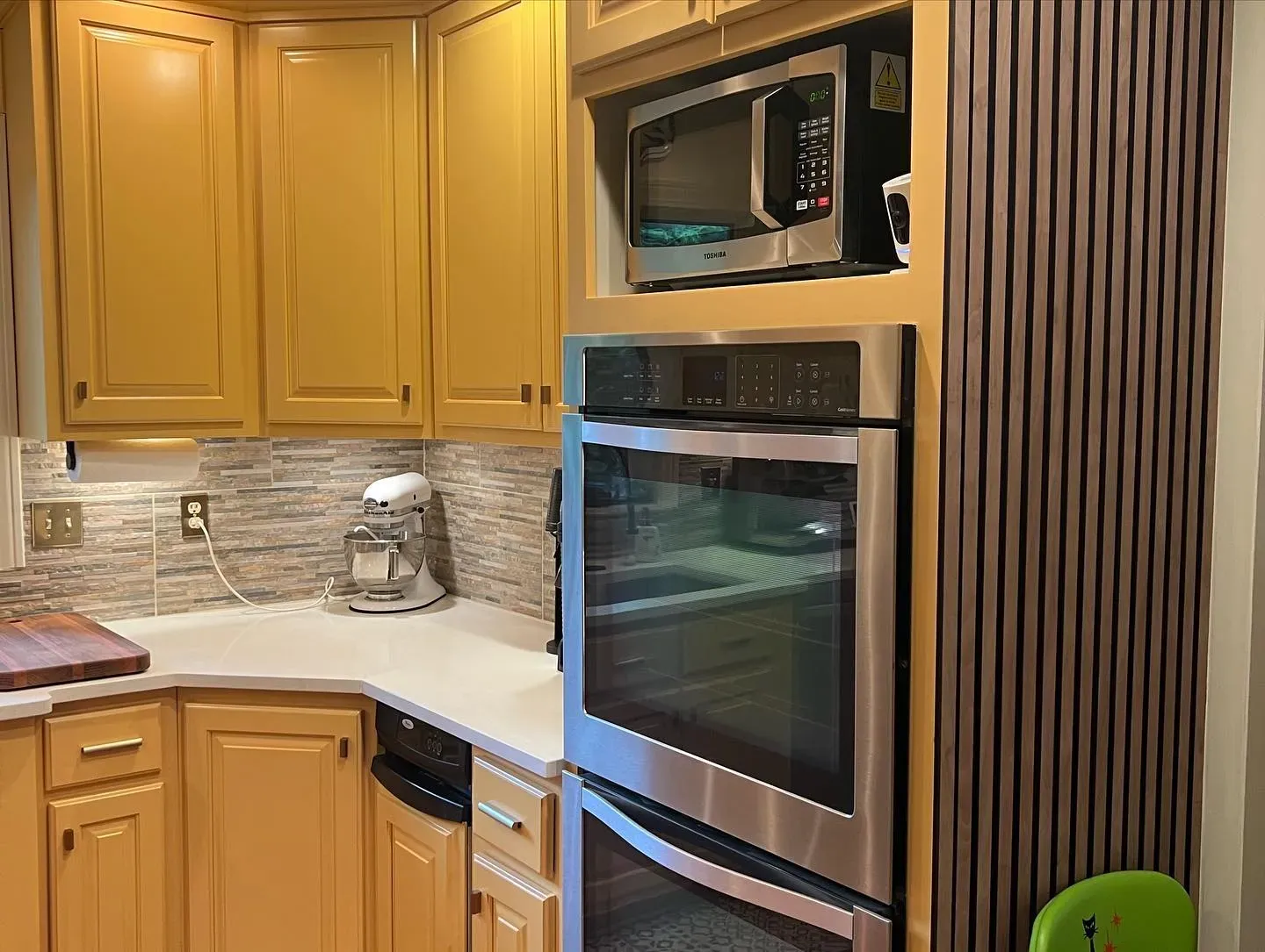 Benjamin Moore Stuart Gold kitchen cabinets review