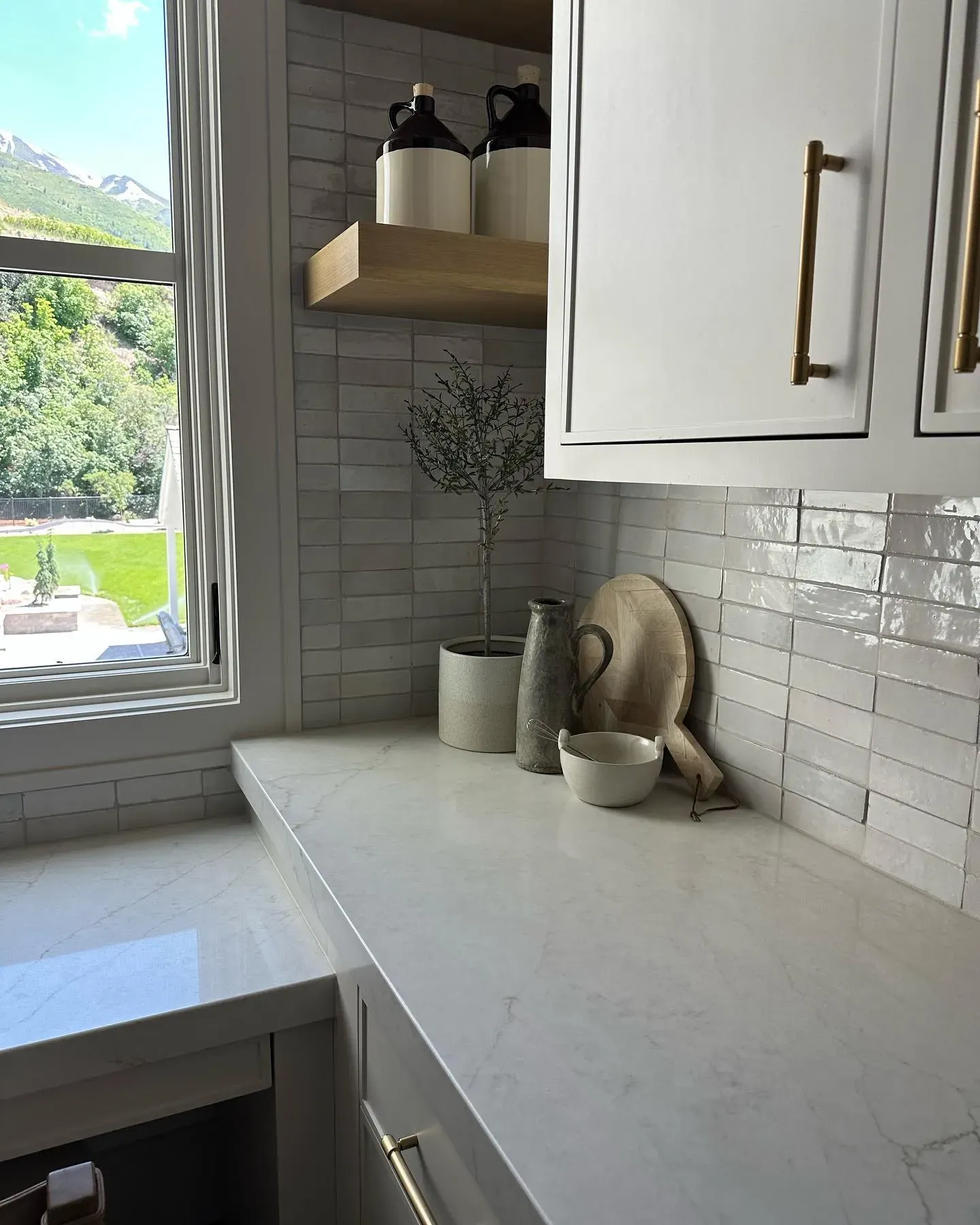 Vanilla Milkshake kitchen cabinets 