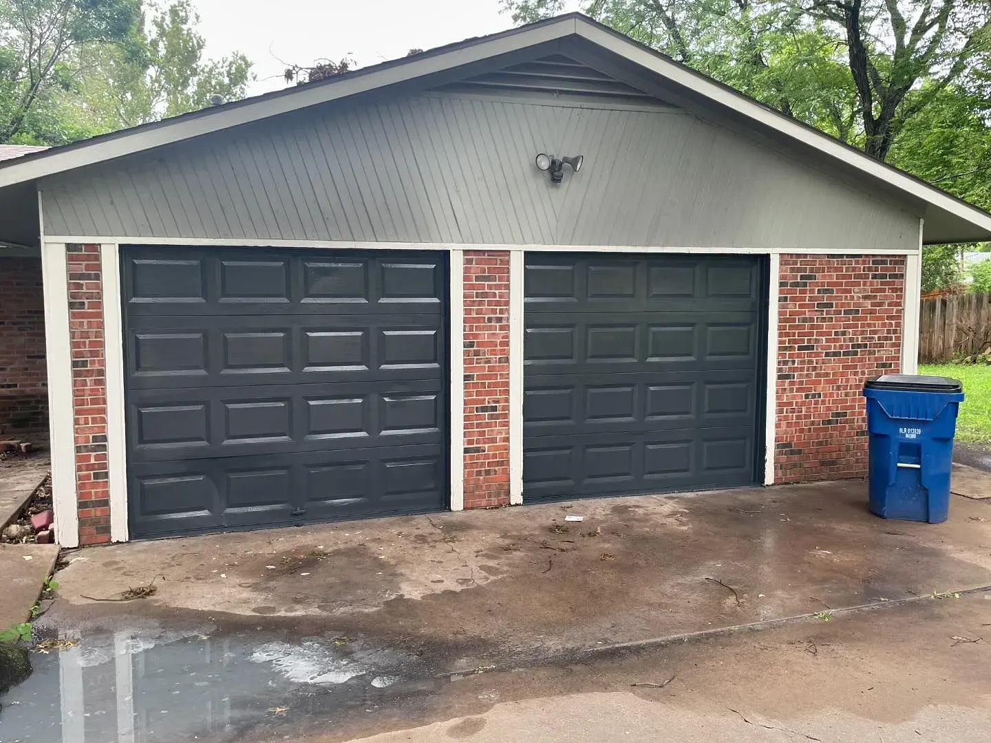 Benjamin Moore Westcott Navy garage doors