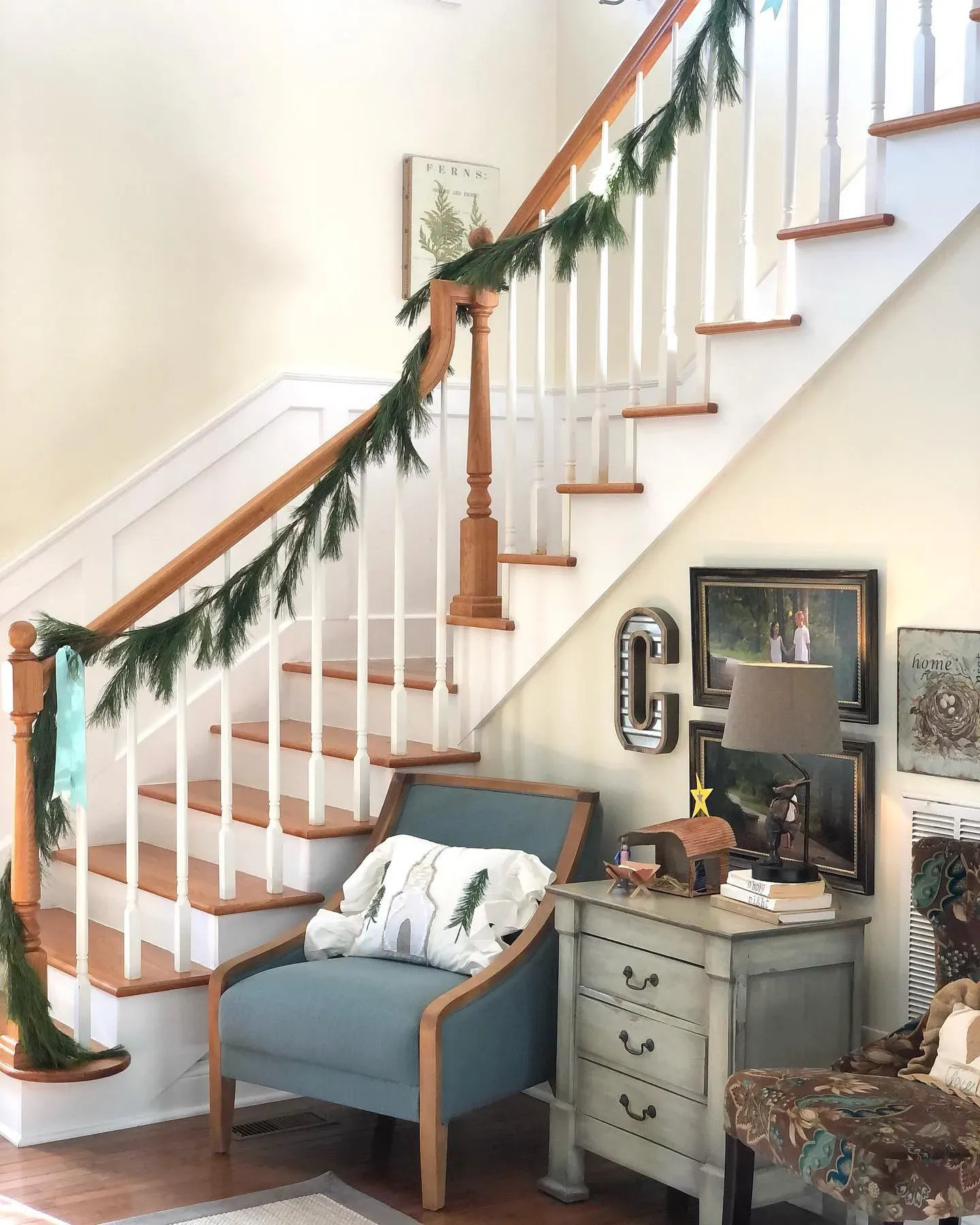 Benjamin Moore White Down living room interior