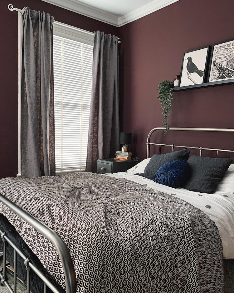 Dark red bedroom with aubergine color Farrow and Ball Brinjal