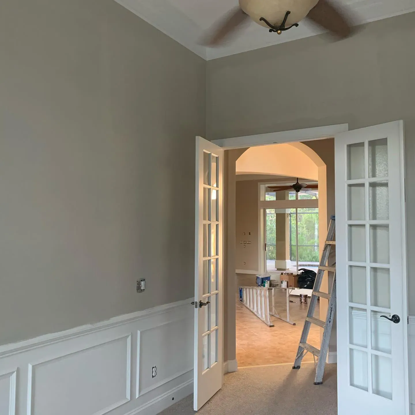 Bungalow Beige Living Room