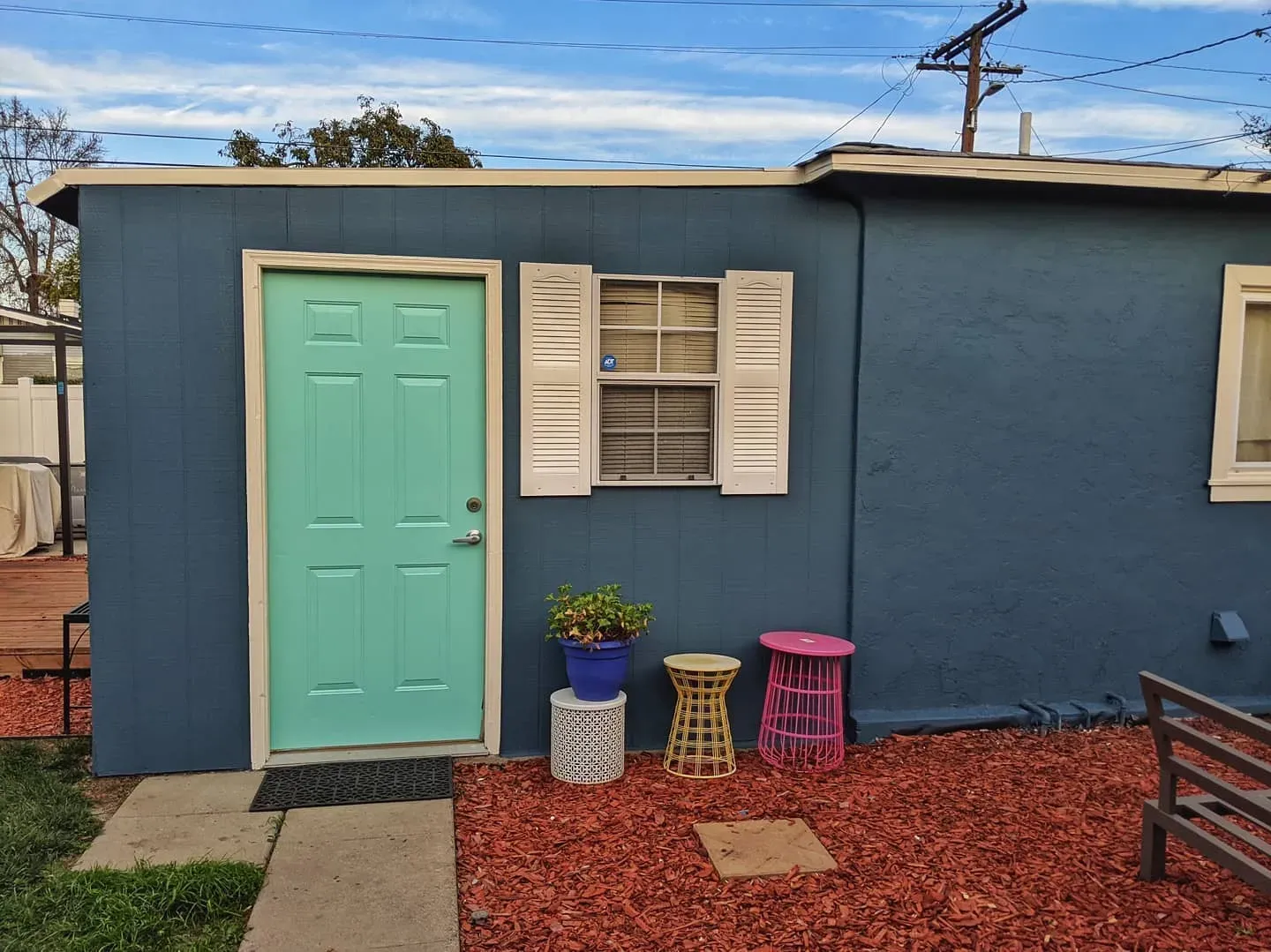 SW 0048 house exterior color review
