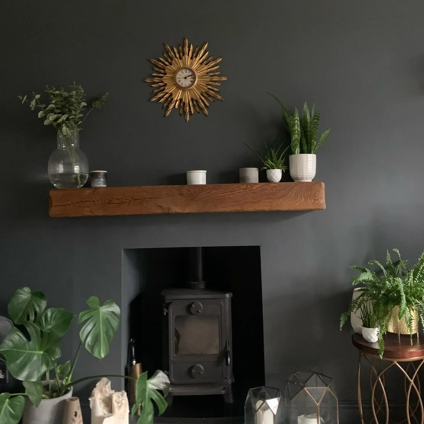 90BG 11/016 living room fireplace picture